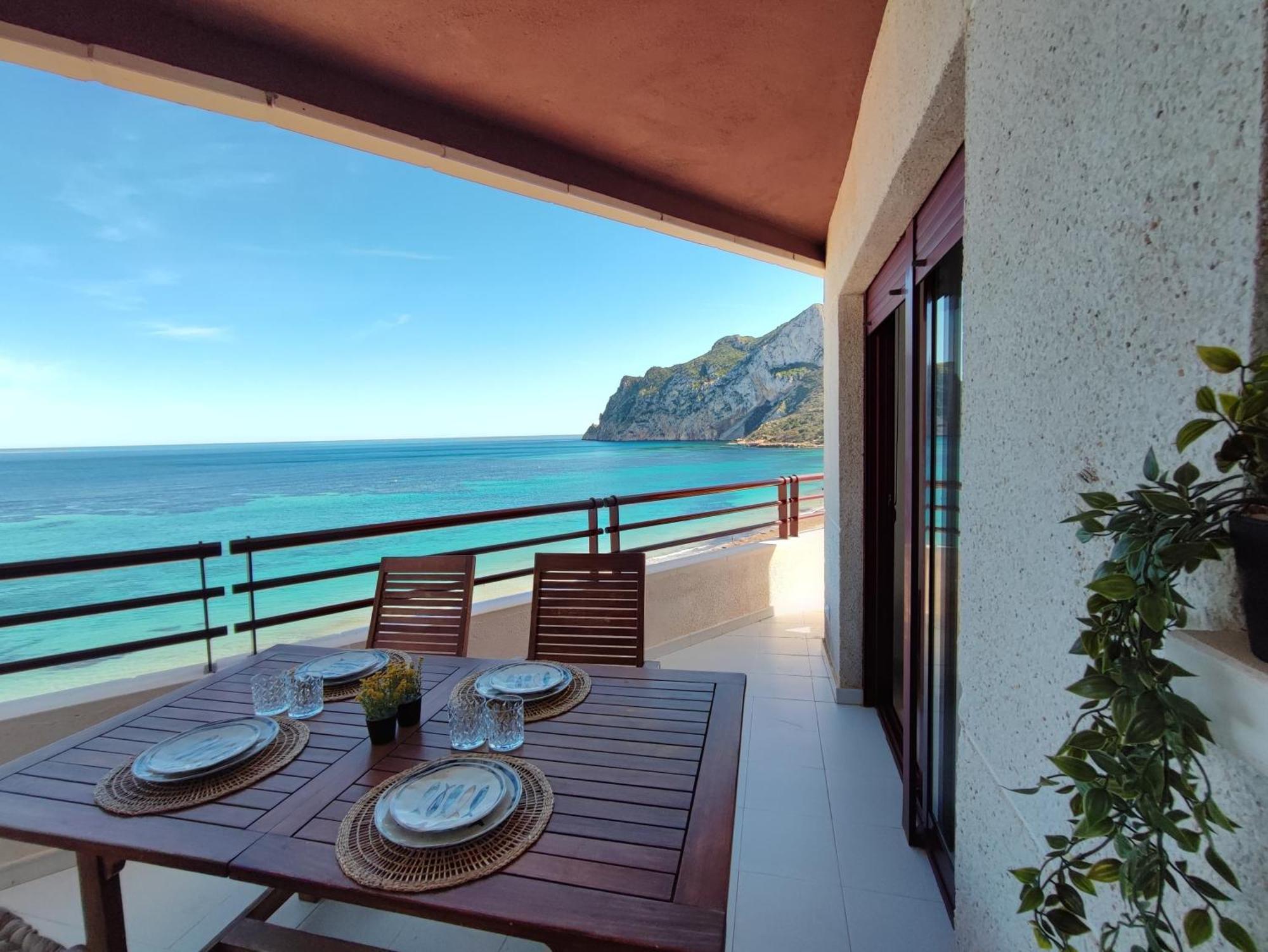 Apartamento Duplex Aloha Calpe, Primera Linea De Playa מראה חיצוני תמונה